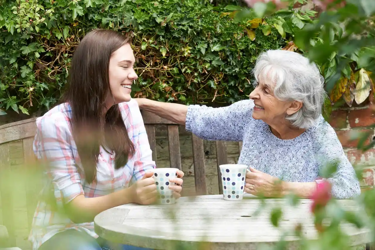 CRECIMINEDO DE COMUNIDADEDS INTERGENERACFION 11zon