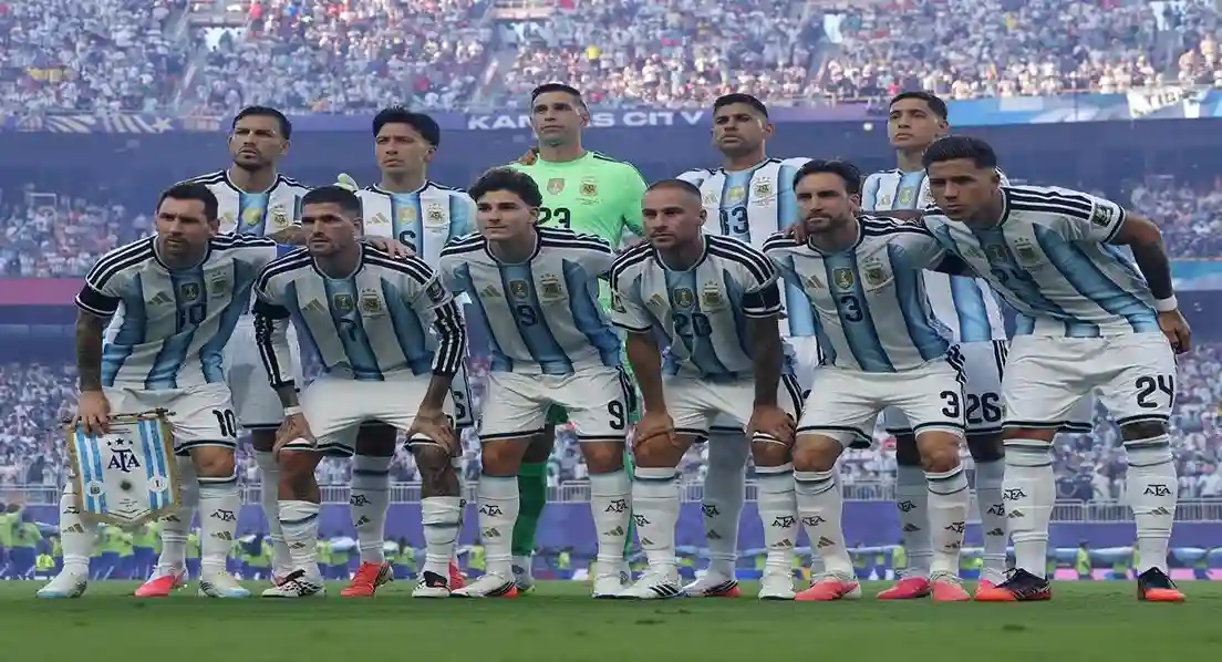 La formación de Argentina vs. Inglaterra para la semifinal del Mundial 2026