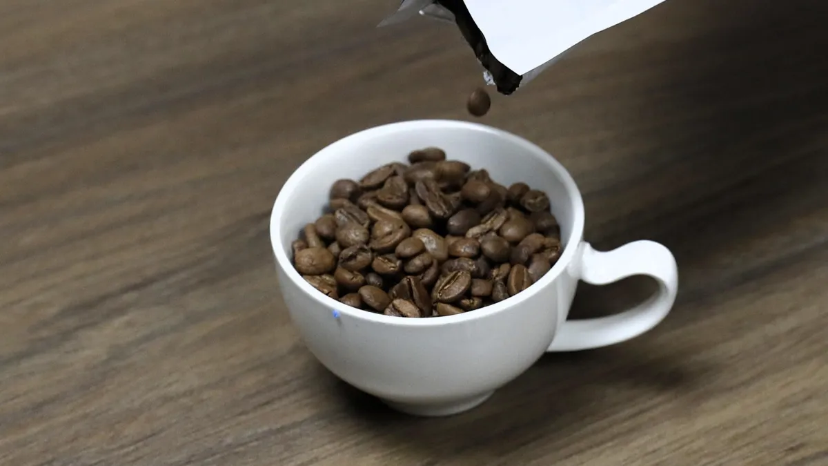 La Asociación Americana del Corazón afirma que tomar cinco tazas de café al día es saludable