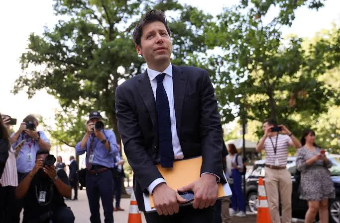 Cuando los empleados de OpenAI tienen un problema envían un correo electrónico a esta dirección especial para ver si Sam Altman lo resolverá de inmediatowebp