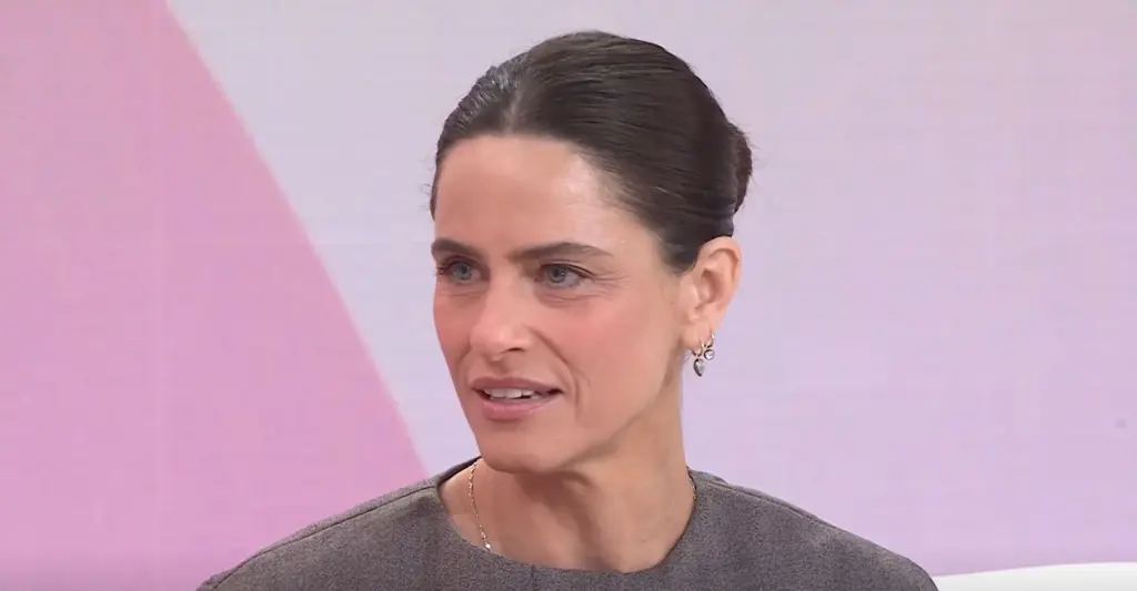 Amanda Peet comparte el síntoma extraño que tuvo antes del diagnóstico de cáncer de mamawebp